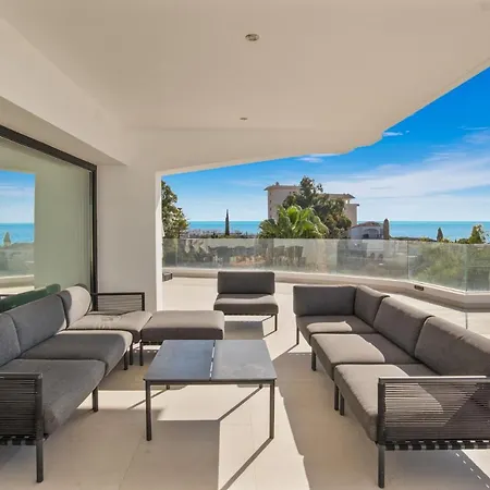 Nirvana - Pool, Jacuzzi, Terrace & Sea View *