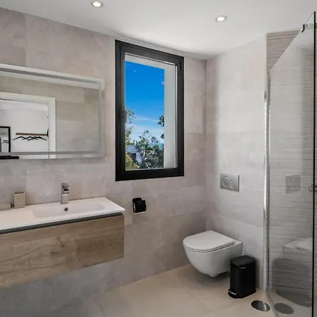 Villa Nirvana - Pool, Jacuzzi, Terrace & Sea View Fuengirola