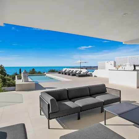 Nirvana - Pool, Jacuzzi, Terrace & Sea View
